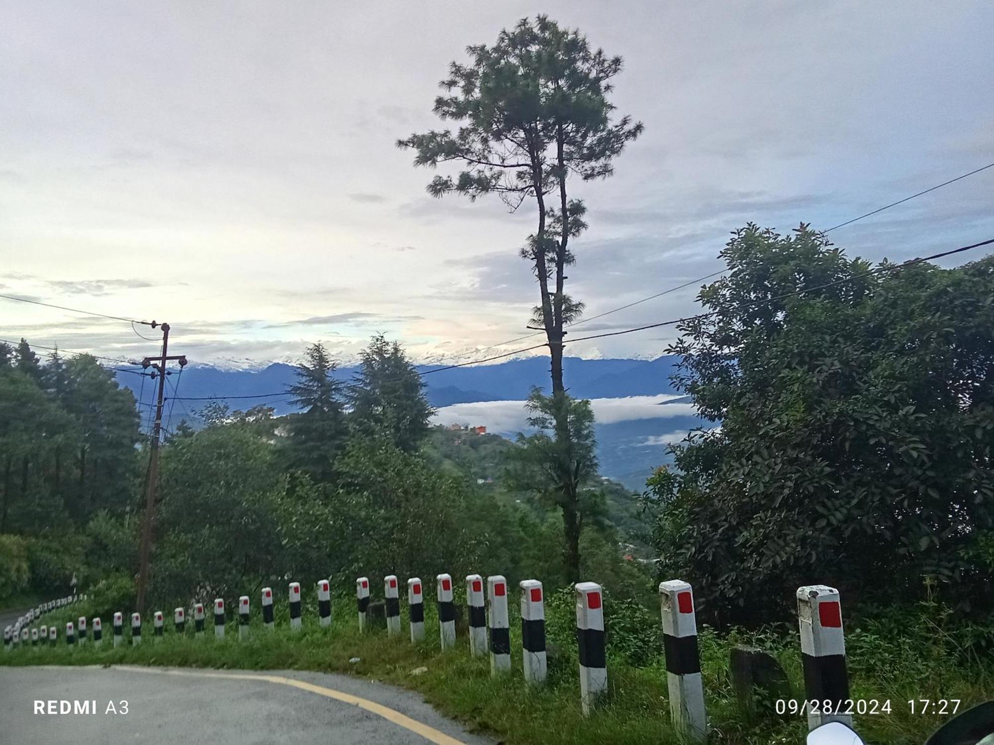 Unique Point Home Stay Nagarkot Exterior photo